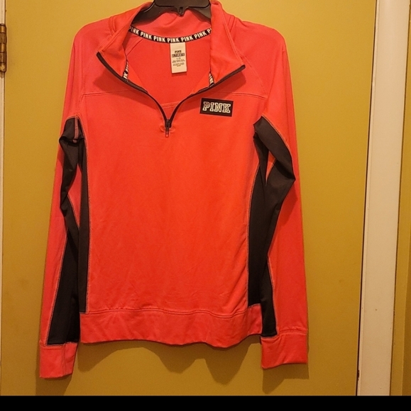 4 Pink Tops - Picture 11 of 15